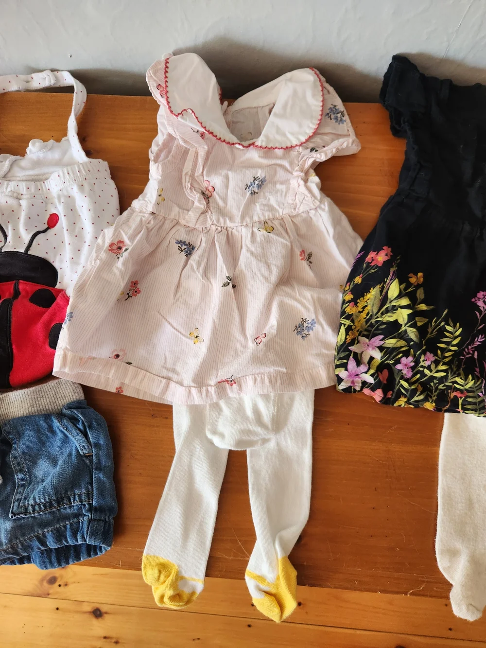 Baby Girl 0-3 Month Clothing Lot